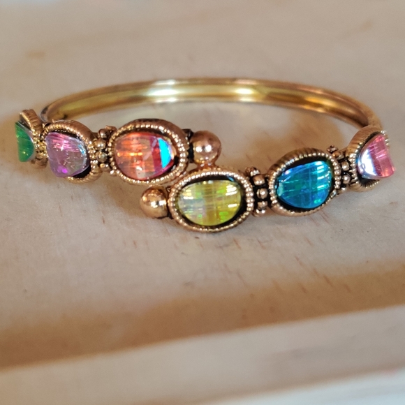 Vintage Jewelry - Amazing vintage brass colorful bracelet
